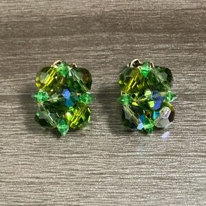 Vintage 50's Green AB Bead Cluster Clip Earrings